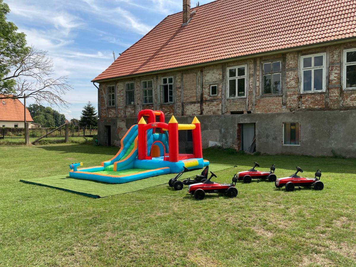 Gutshaus Pinnow Pinnow  Buitenkant foto